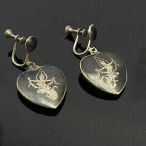 Vintage Siam Sterling Silver Puffy Heart Dangle Drop Screw Back Earrings
